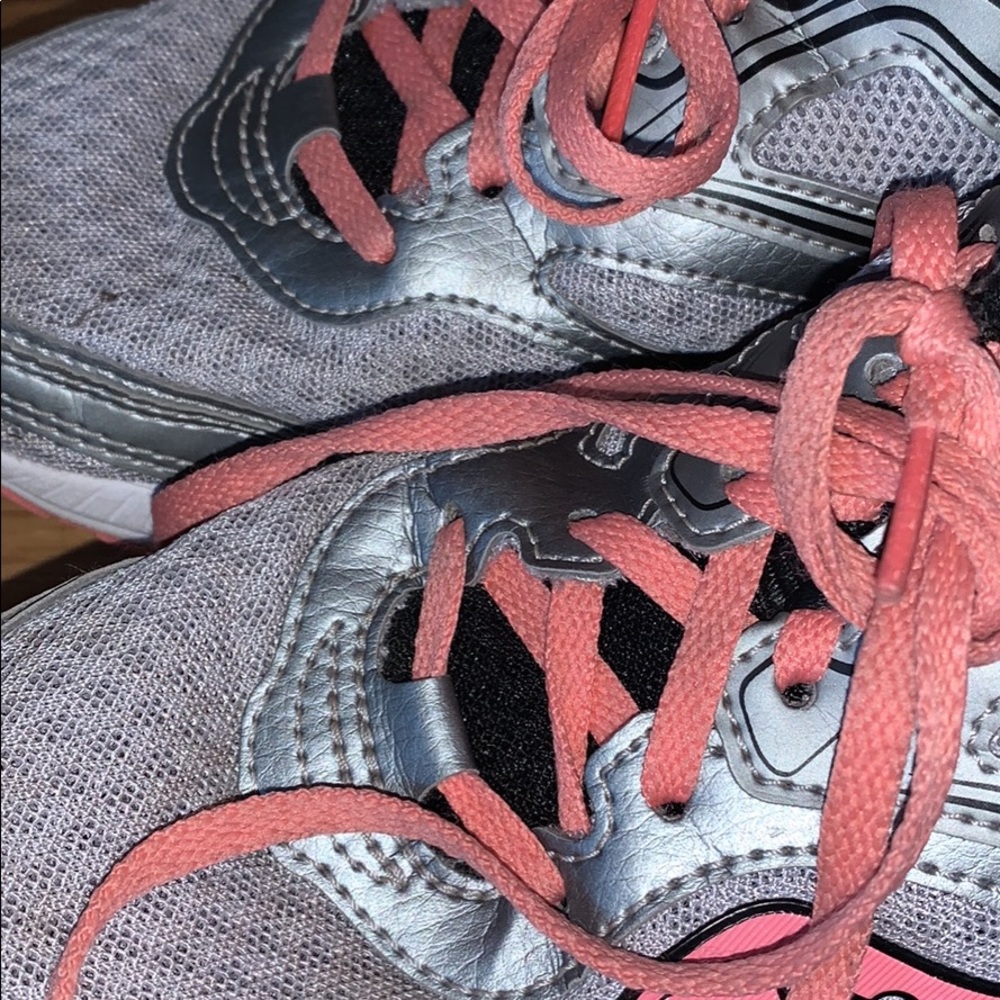 Woman’s running sneakers